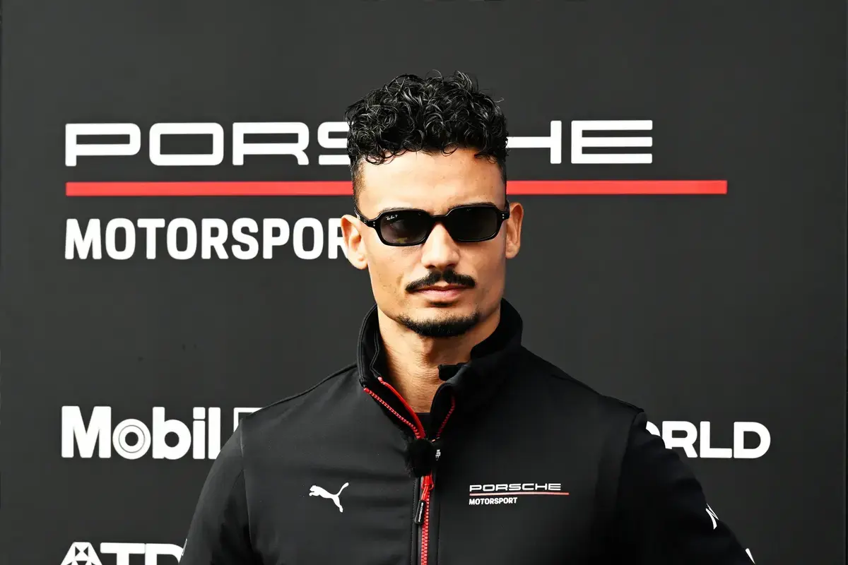 Pascal Wehrlein grijpt tweede Formule E-titel na crash met Dennis