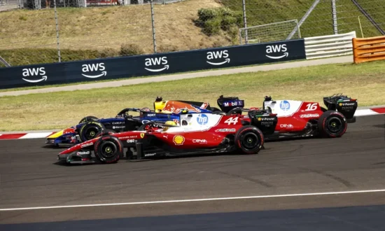 Hamilton of Leclerc: Ferrari moet kiezen wie voorrang krijgt in titelstrijd