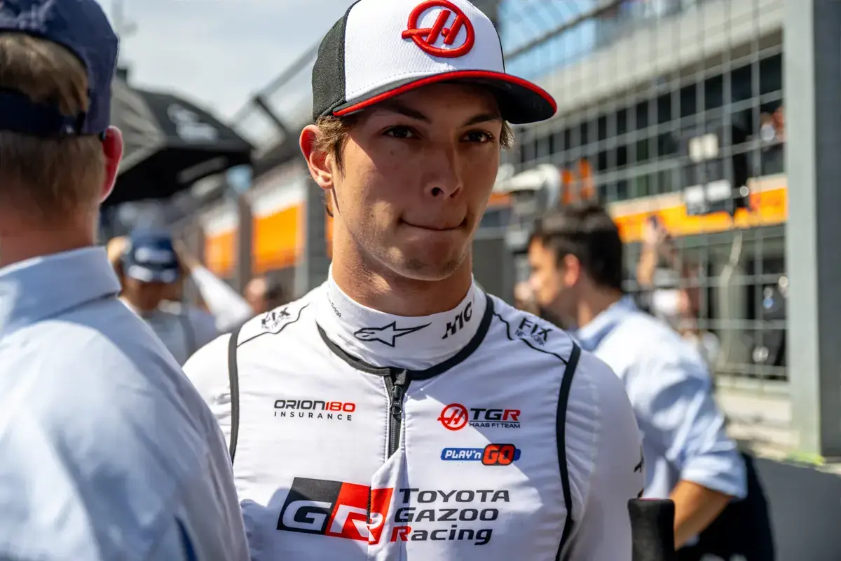 Bearman erkent: opleving Hamilton bij Ferrari schaadt eigen toekomst