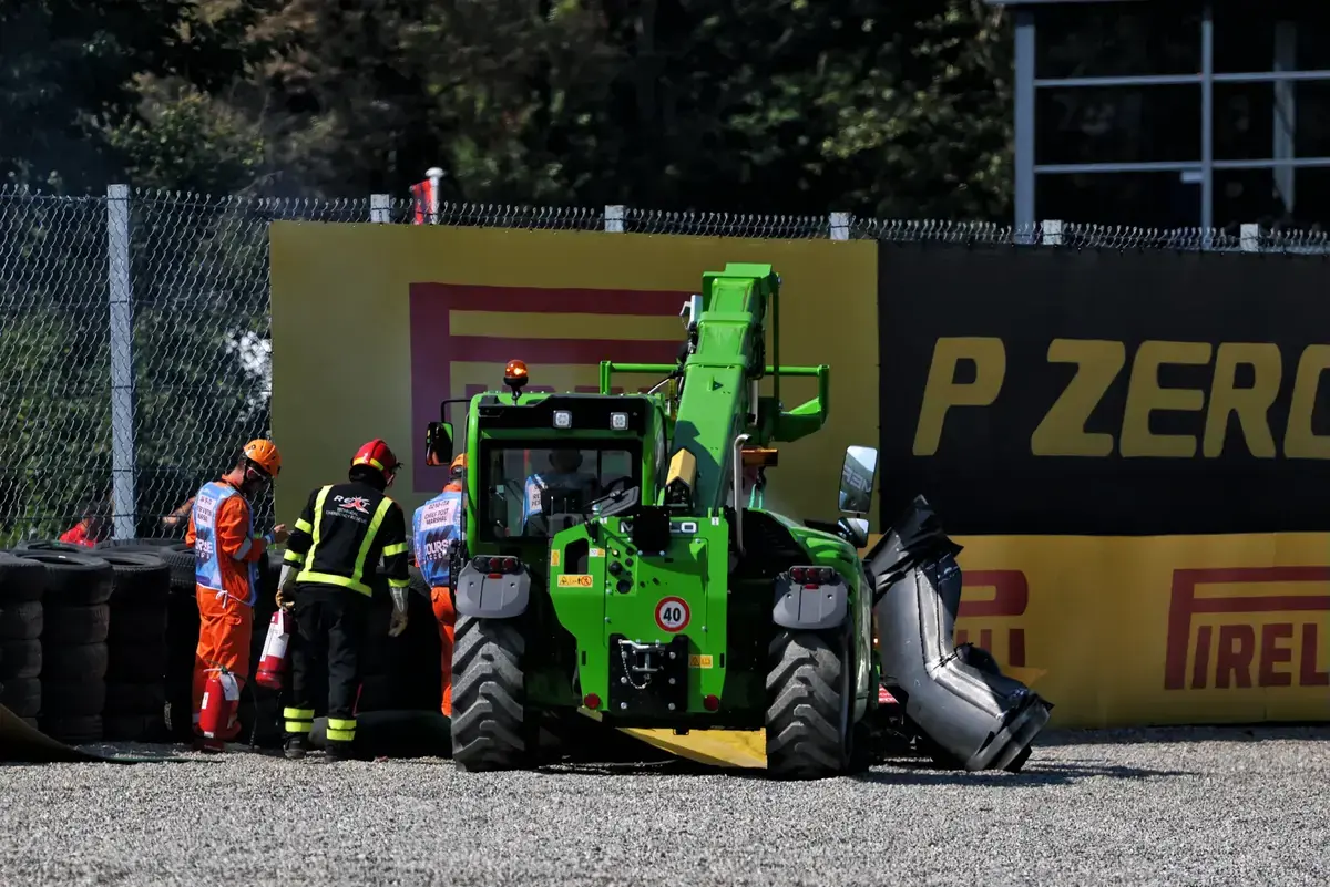 Charles Leclerc onthult inhoud van Ferrari-gesprek met Hamilton na Monza