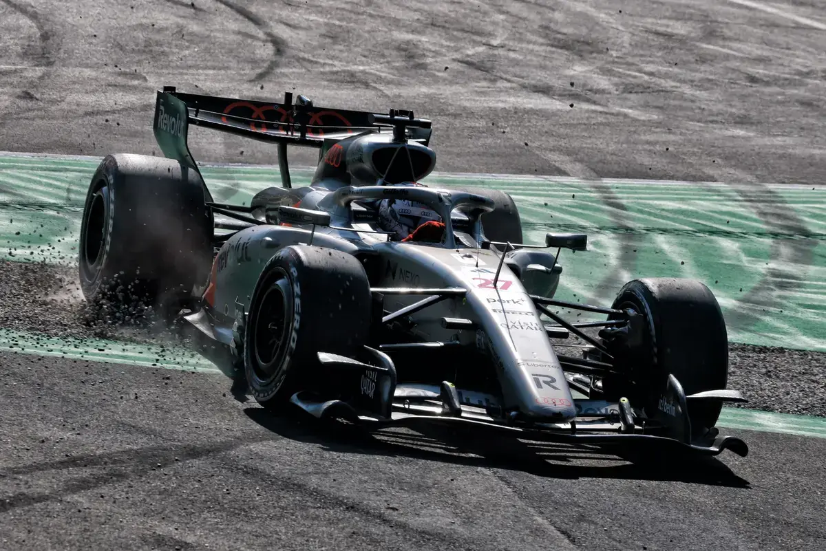 Hülkenberg kritisch op Lawson na Monza: "Hij houdt gewoon van knijpen"