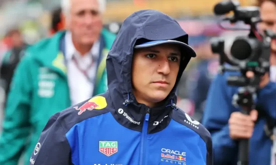 Isack Hadjar mist ook GP van Italië door aanhoudende polsblessure