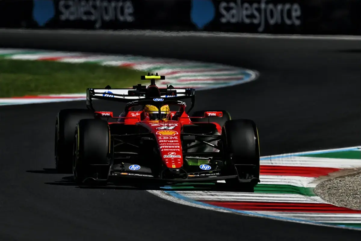 Hamilton ongerust over topsnelheidsnadeel van Ferrari na training op Monza