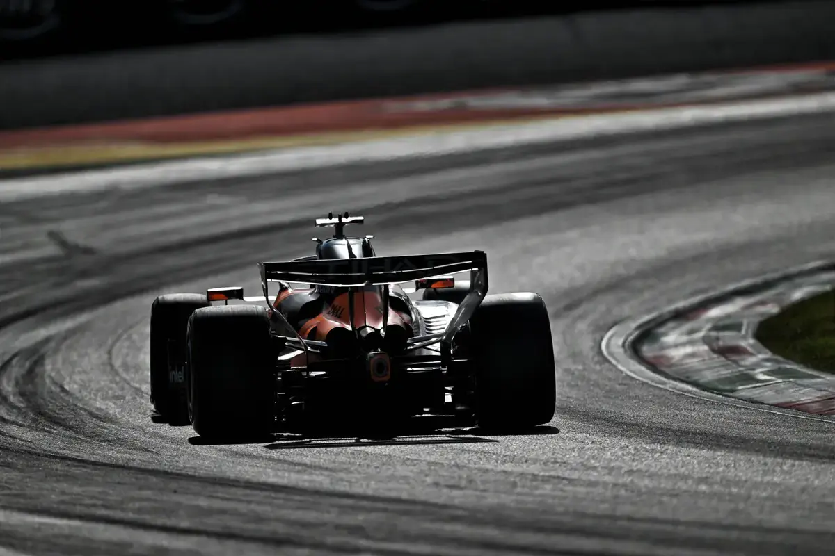 Norris uit kritiek op McLaren na negende startplek op Monza