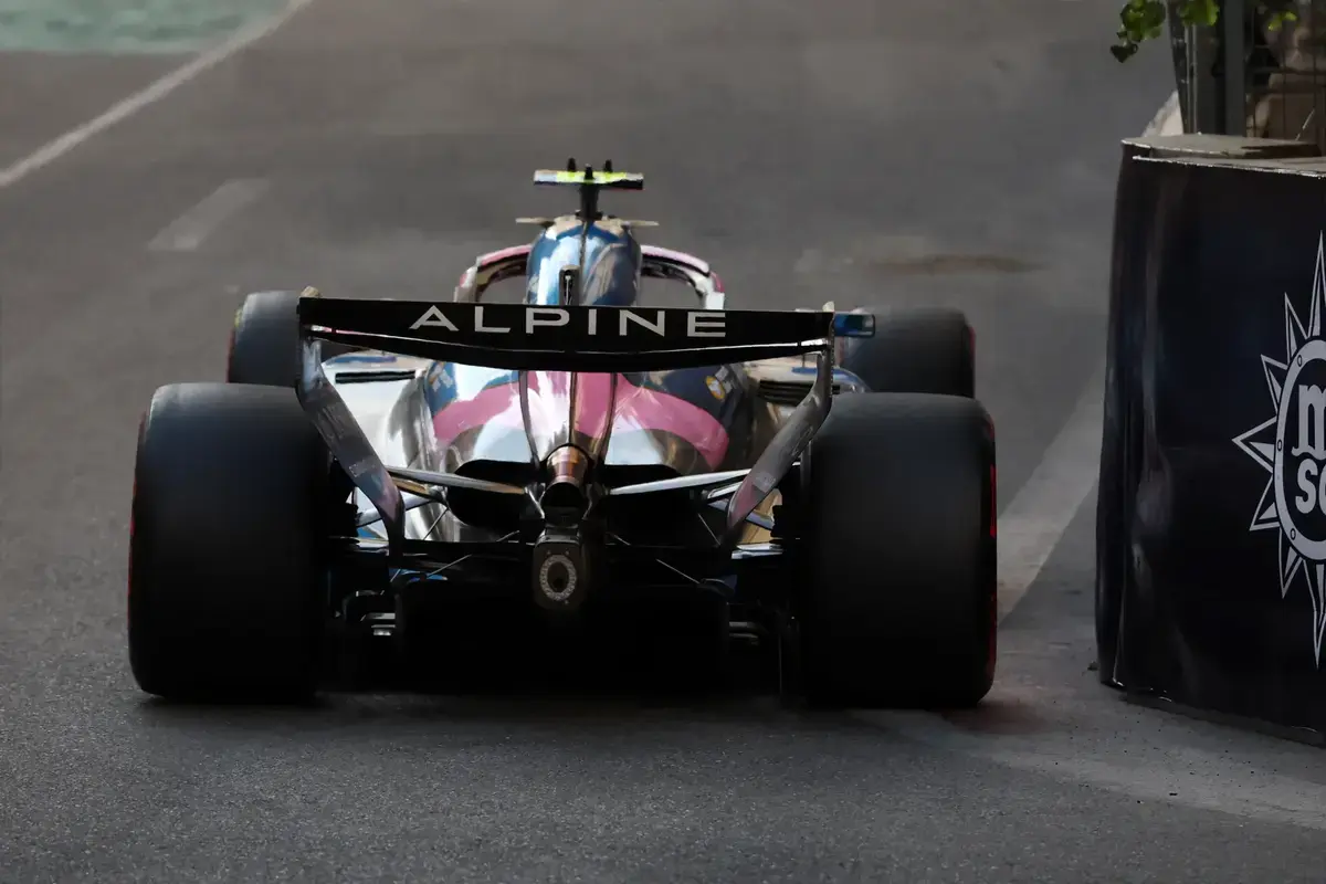 Colapinto krijgt gridstraf van vijf plaatsen voor GP Bahrein na crash in Baku