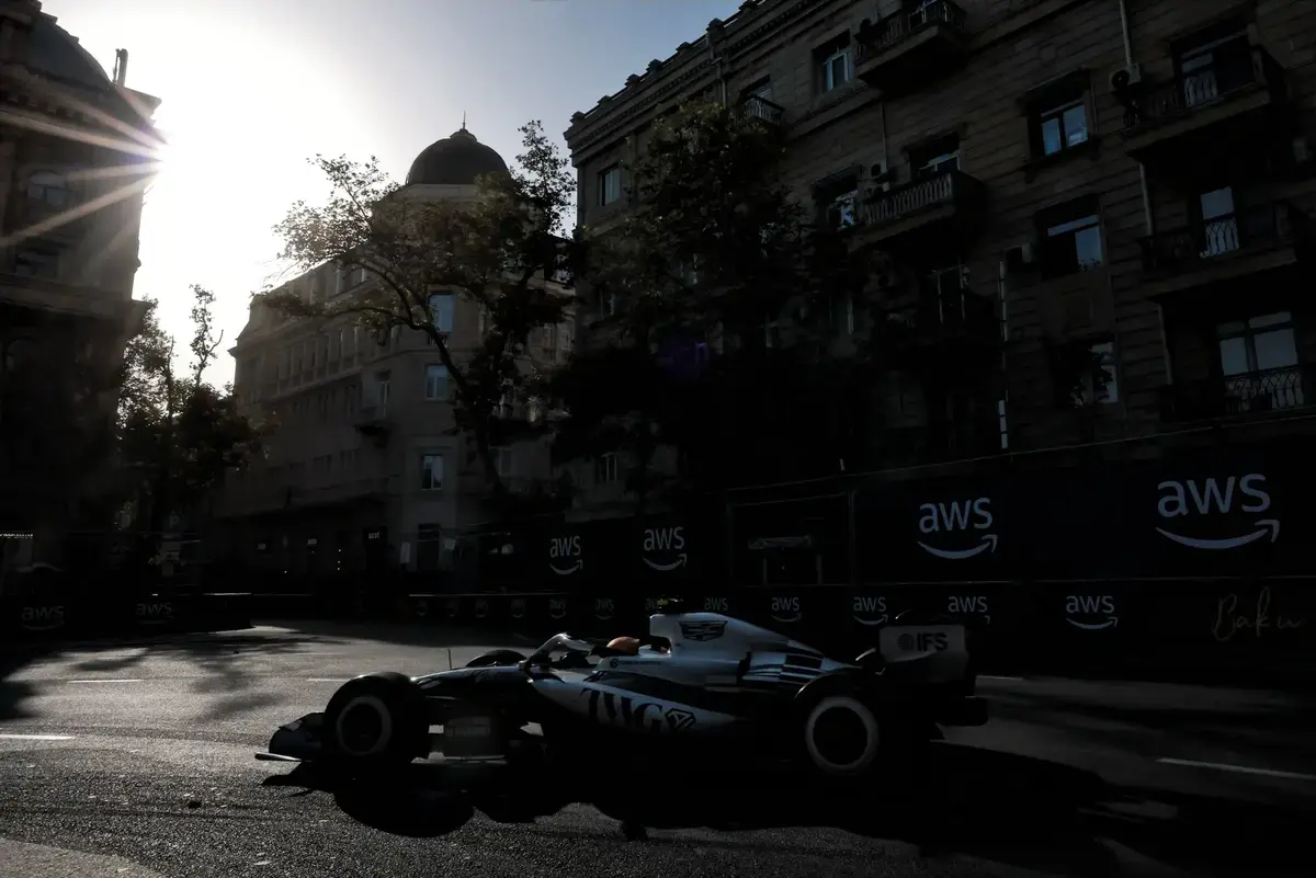 Bottas ontkomt aan straf na onderzoek naar gele vlag in Bakoe