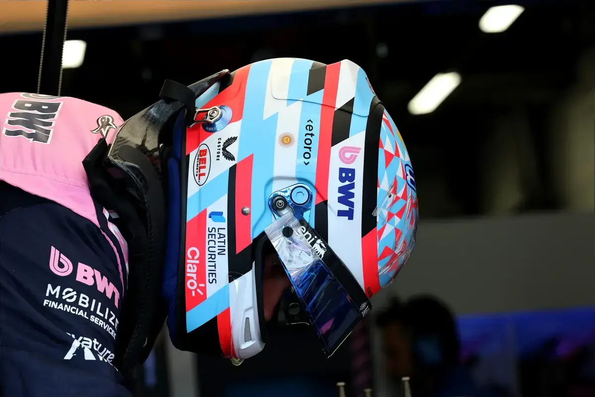 Alpine veroordeelt opnieuw online haat na crash Colapinto in Baku