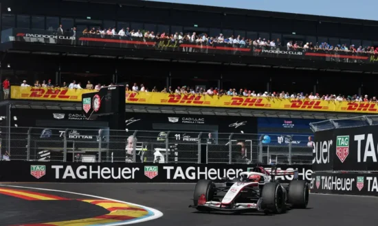 Haas ontkent zorgen over twee Ferrari-coureurs voor 2027, Ocon dreigt zitje te verliezen