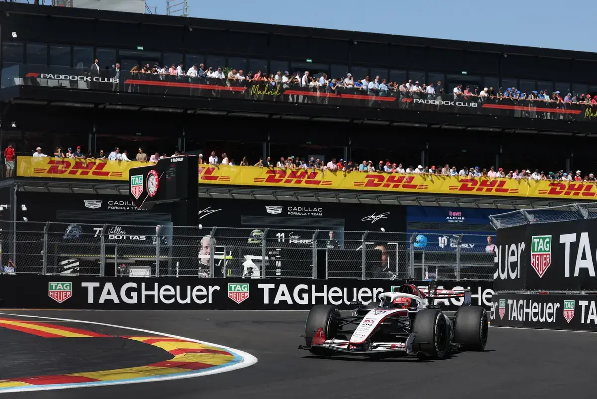Haas ontkent zorgen over twee Ferrari-coureurs voor 2027, Ocon dreigt zitje te verliezen
