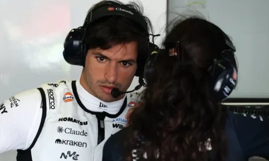 Carlos Sainz noemt 2026 een beetje een verloren jaar, al voelt hij zich dicht bij zijn hoogtepunt
