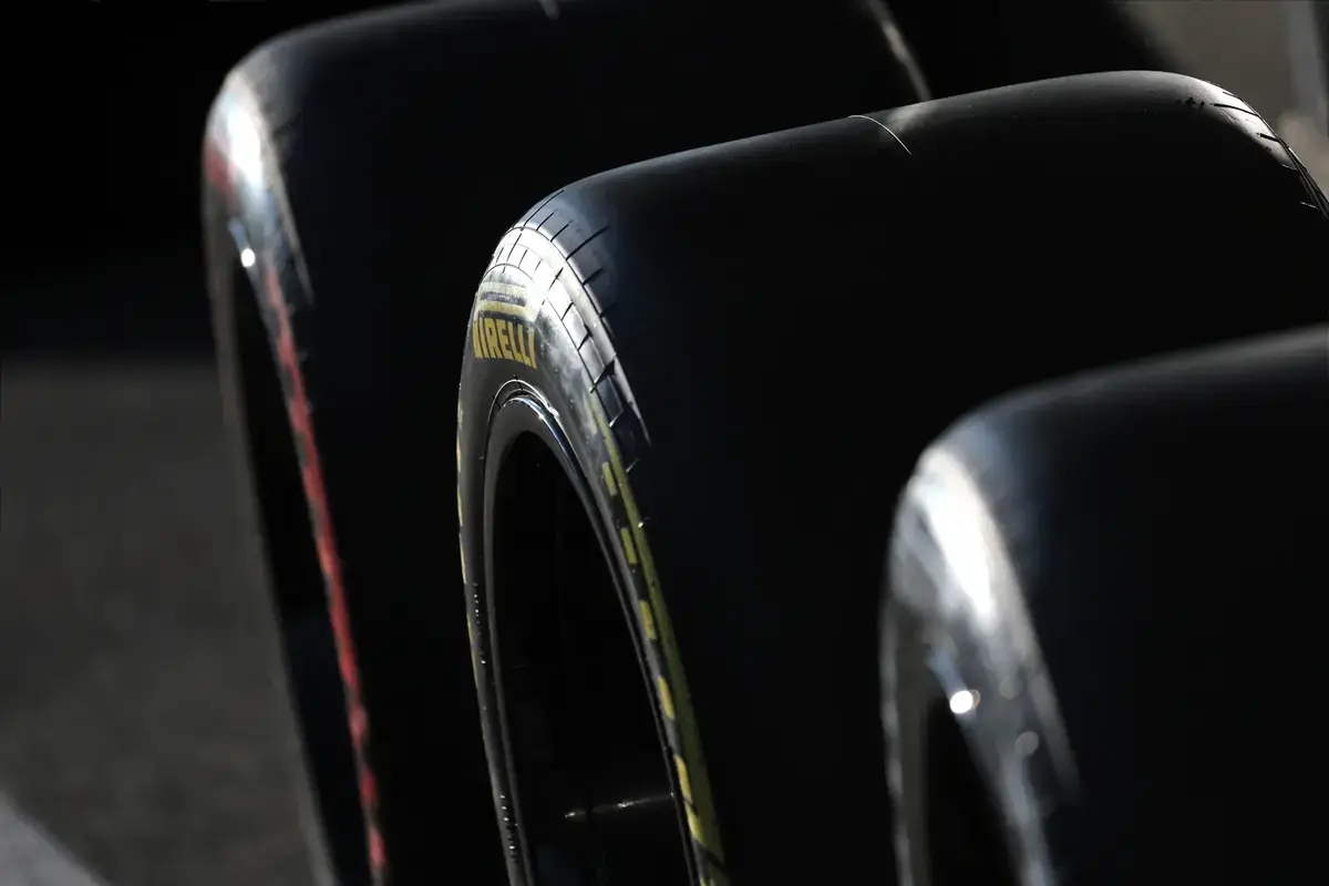 Pirelli baseert bandenkeuze voor Grand Prix van Bahrein op Sepang 2017