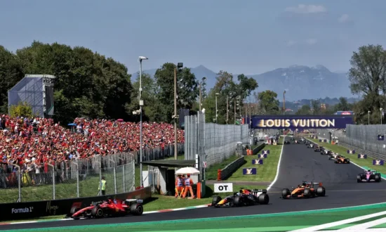 Inhalen op de Madring lijkt lastig, blijkt uit Ferrari-beelden