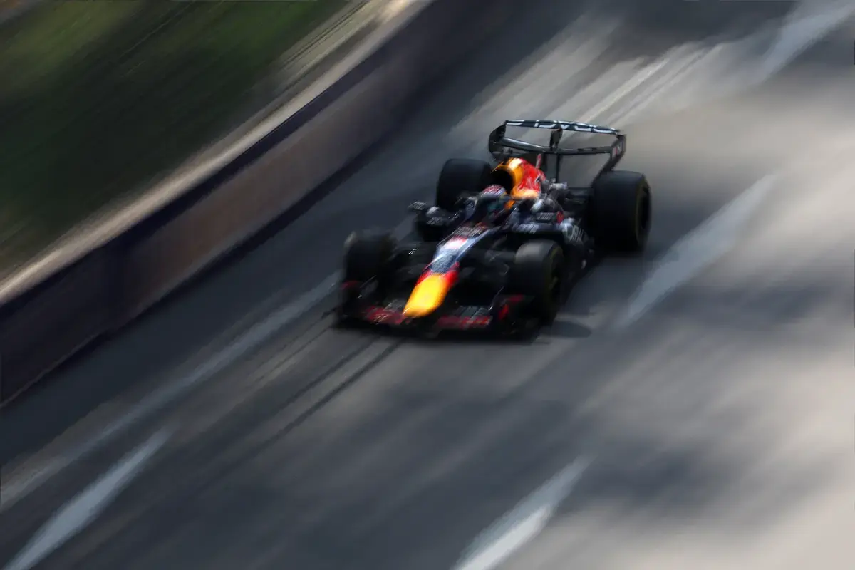 Hittealarm op Sepang: coureurs krijgen koelsysteem en auto's worden vijf kilo zwaarder