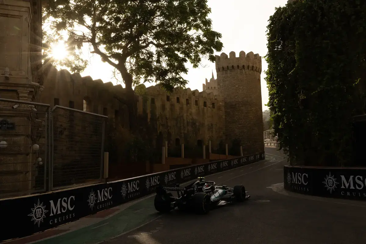 Baku repareert bocht 7 's nachts na klachten van F1-coureurs
