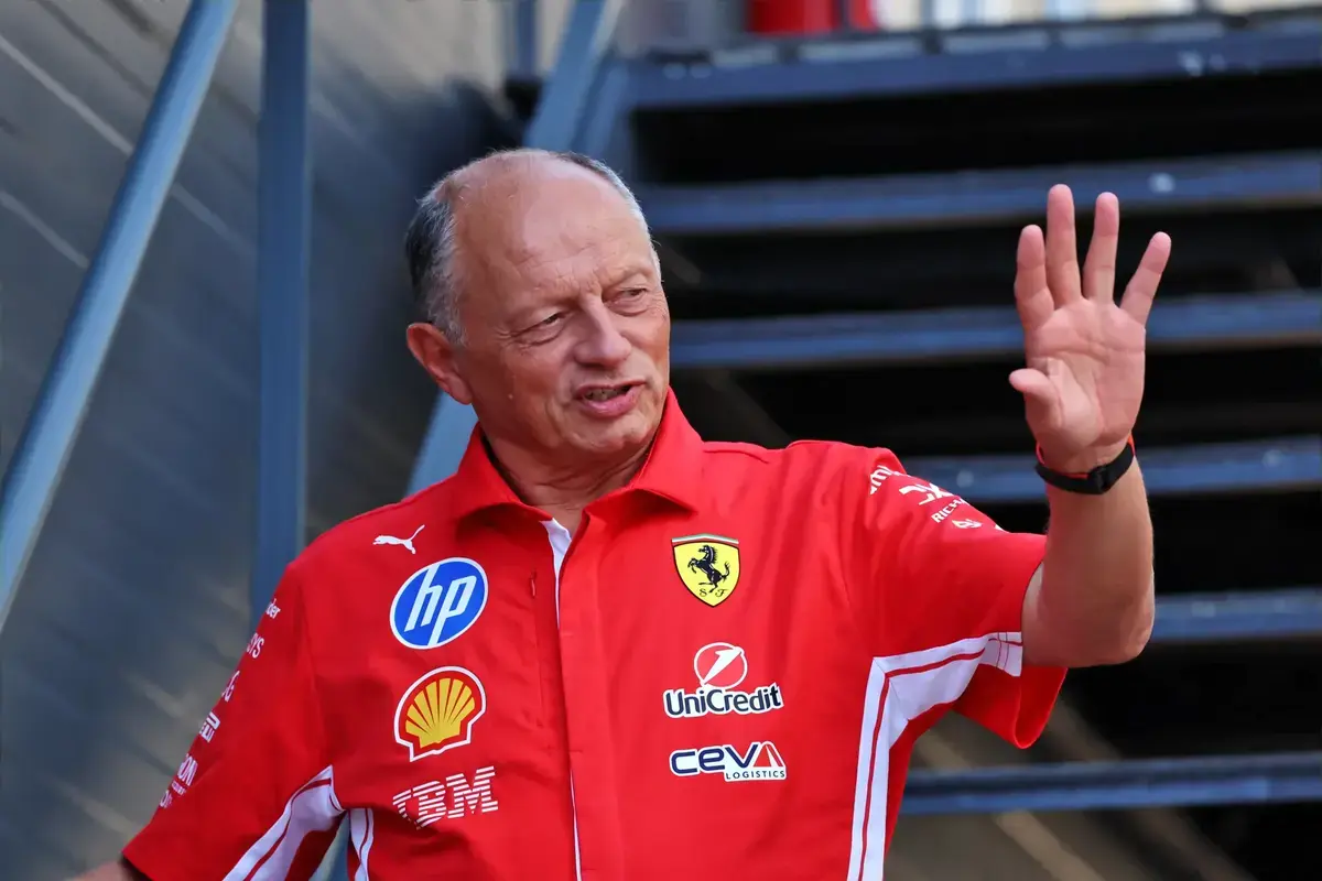 Ferrari spreekt het volle vertrouwen in Vasseur uit na geruchten over Horner