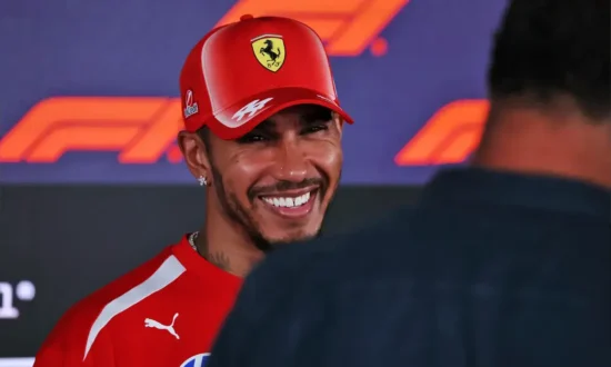 Hamilton hoopt dat Formule 1 seizoen afsluit zoals gepland in Midden-Oosten