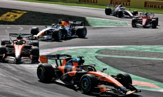 Rosberg wijst op contractclausule van Piastri bij vraag om McLaren-teamorder