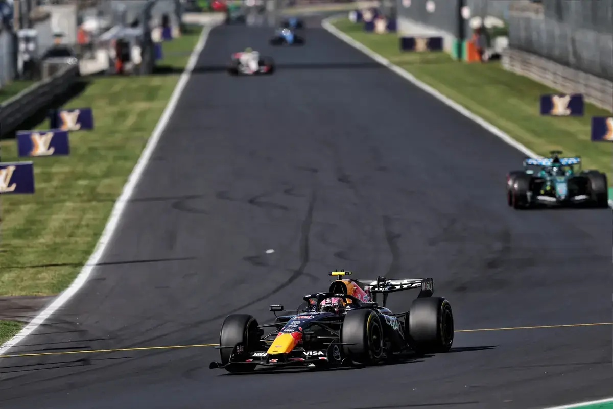 Red Bull bevestigt: Lawson vervangt Hadjar voor derde race op rij in Madrid