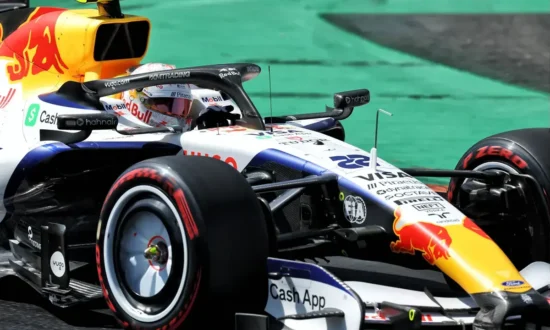 Tsunoda houdt WK-punt: stewards zien af van straf na onderzoek op Monza