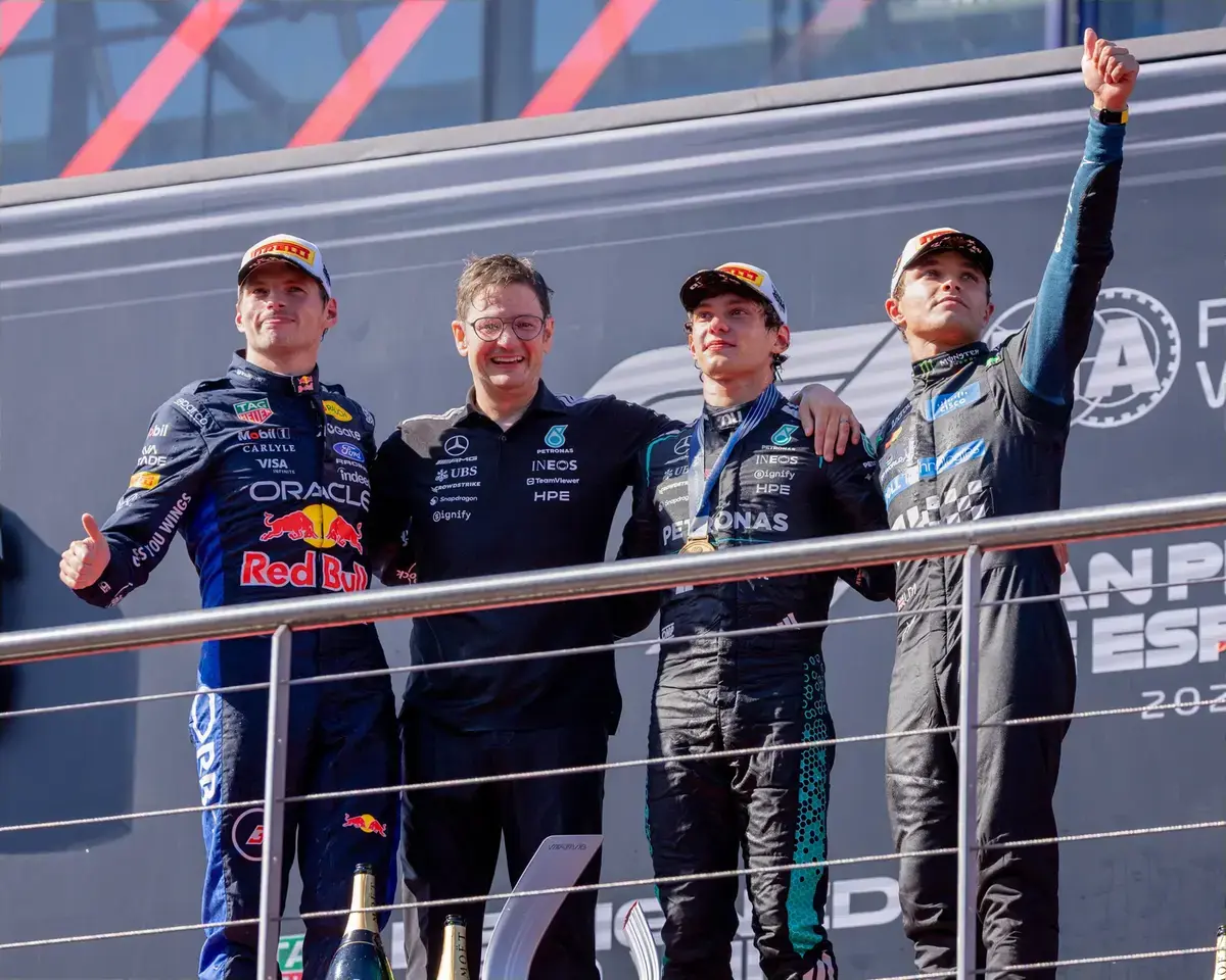 Verstappen dacht serieus aan stoppen, tekende toch tot 2030 bij Red Bull