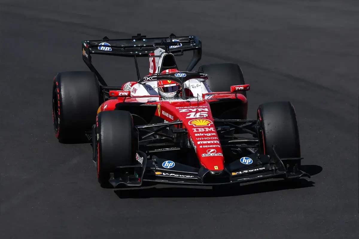 Leclerc ontloopt straf na foute delta-tijd, Ferrari krijgt reprimande in Madrid