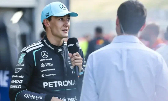 Russell erkent zwakte Mercedes: ‘we lopen uit de pas met de upgrades’