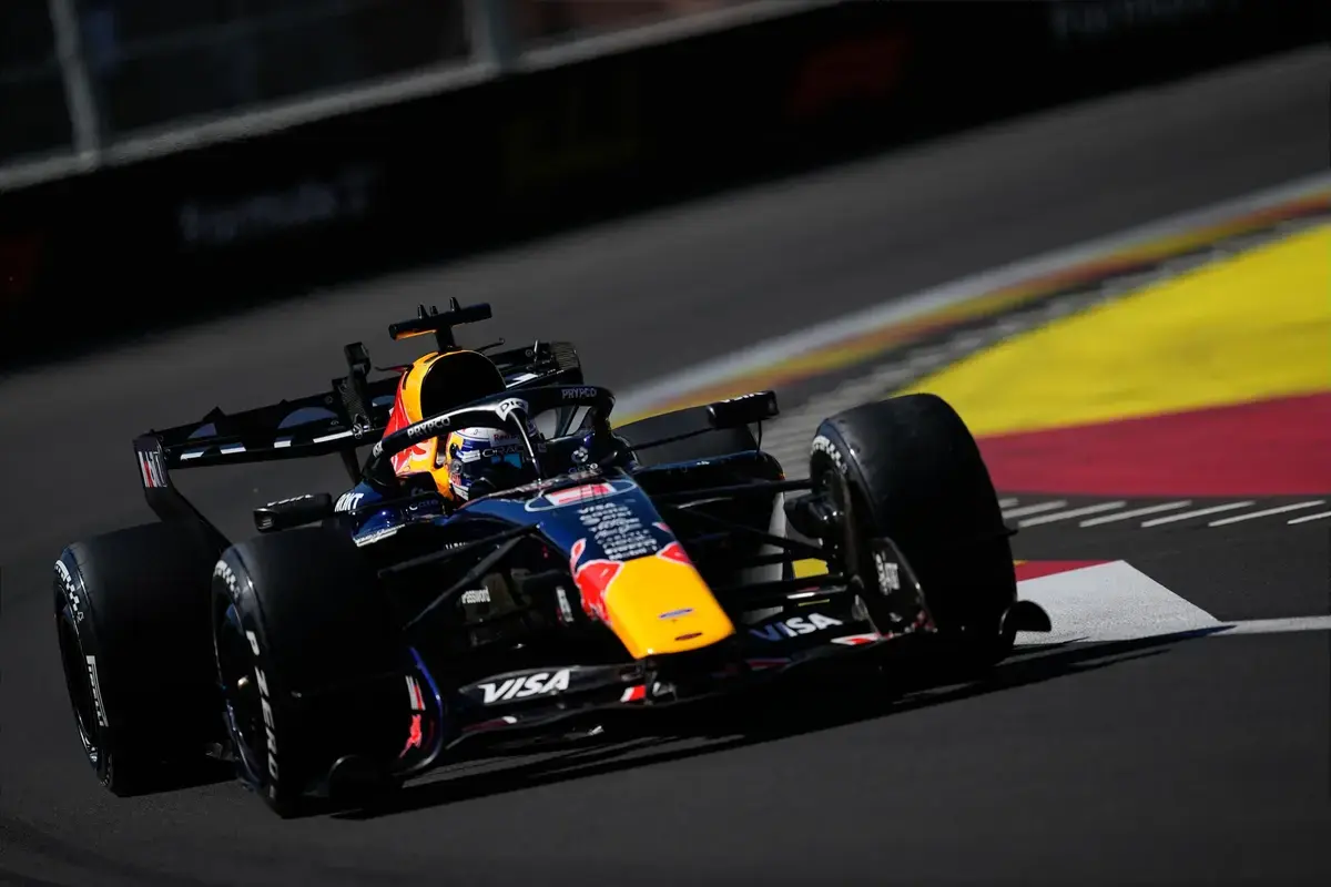 Mekies bevestigt: Verstappen verliest 'serieuze tijd' door probleem met RB22