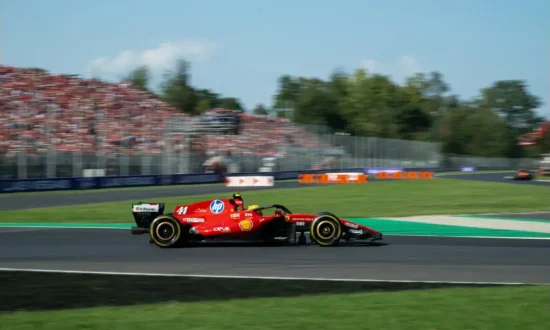Hamilton: steun van Ferrari komt ‘weken te laat’