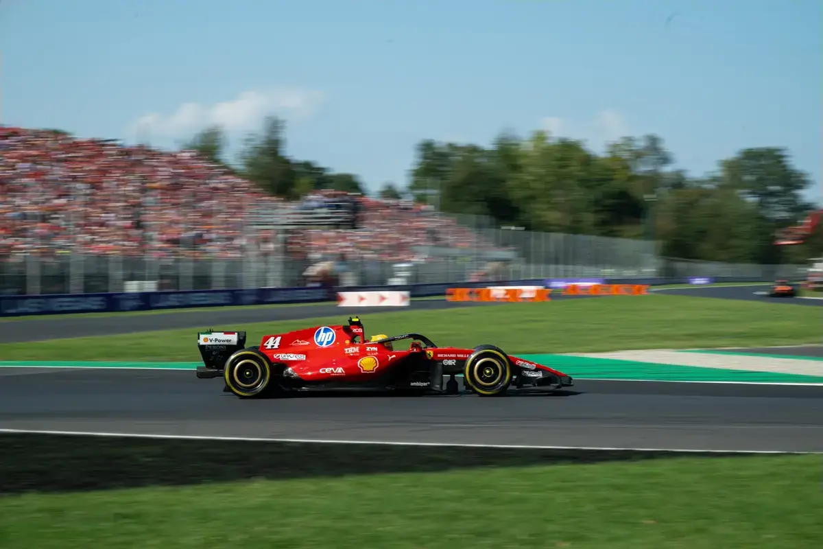 Hamilton: steun van Ferrari komt ‘weken te laat’