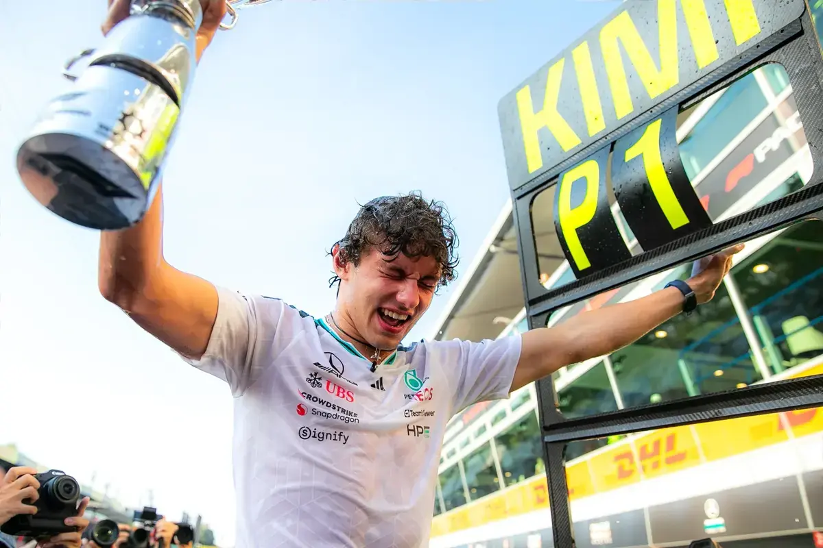 Toto Wolff over groei Antonelli: 'Als een AI-agent die continu leert'