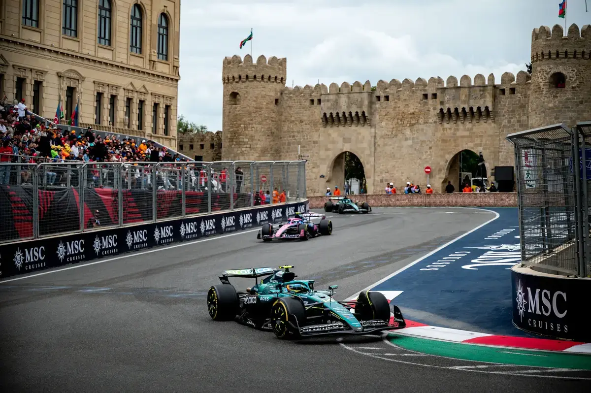 Baku legt energieprobleem 2026-auto's bloot: coureurs vrezen gevaarlijke snelheidsverschillen