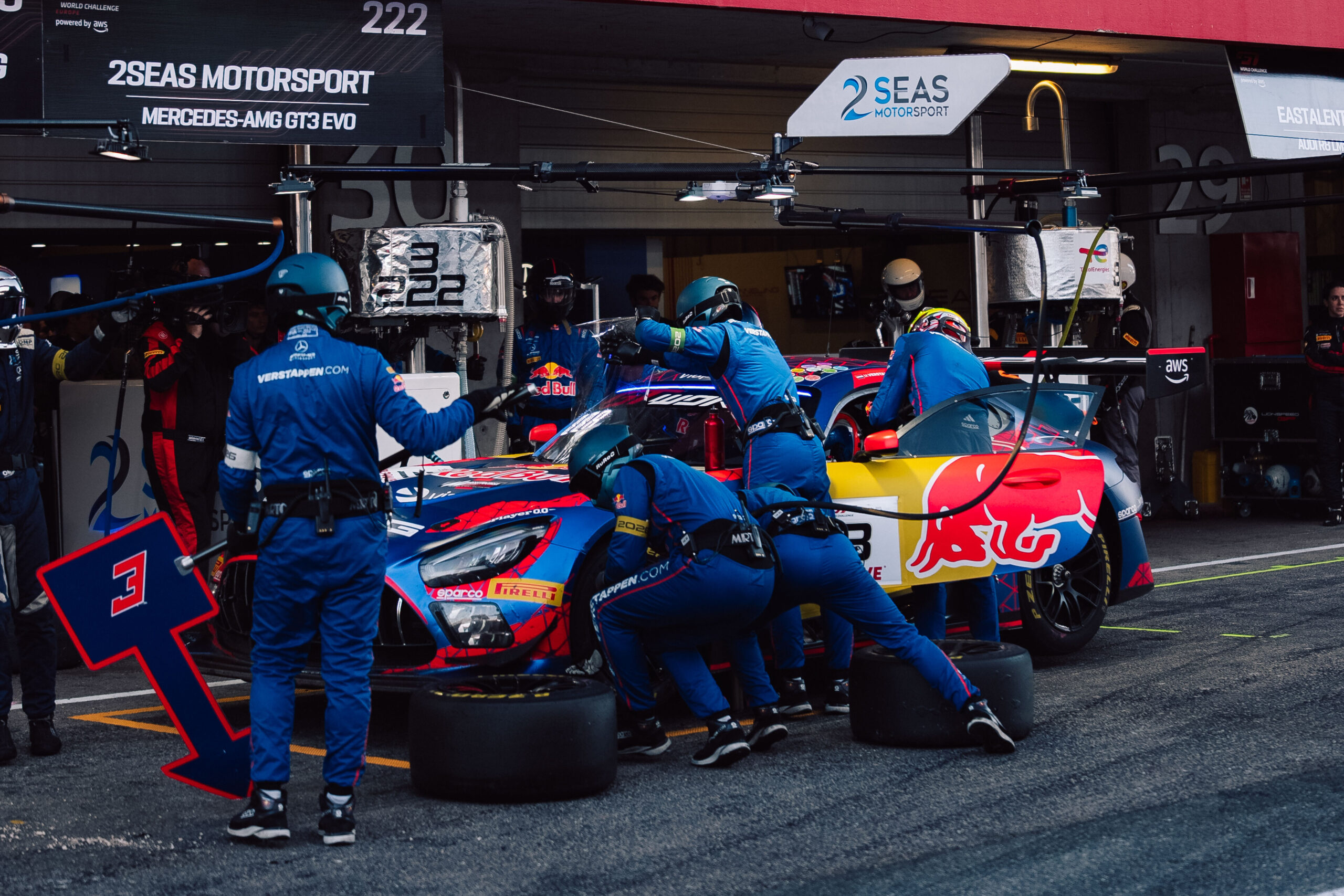 Verstappens teamgenoot Lulham reageert op haat na de GTWCE-finale op Portimão
