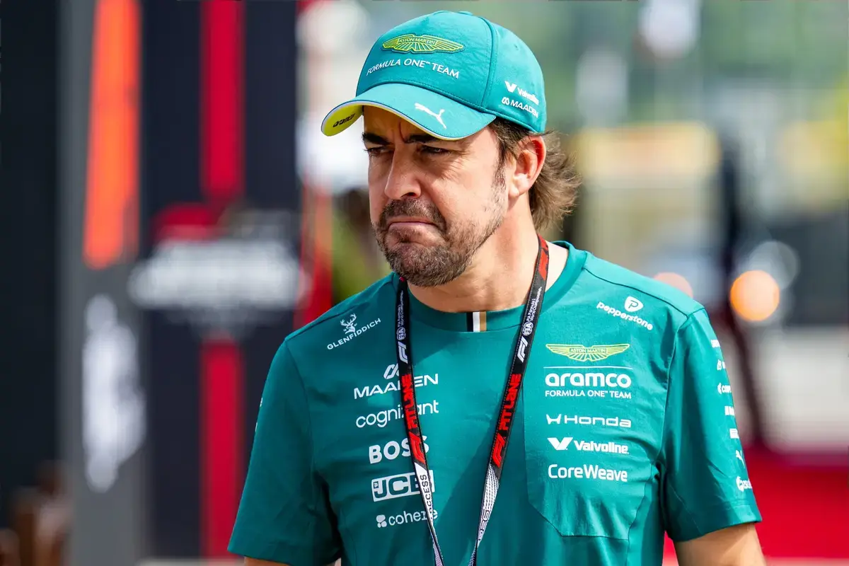 Honda wisselt de motor van Alonso na zijn klacht over vermogensverlies