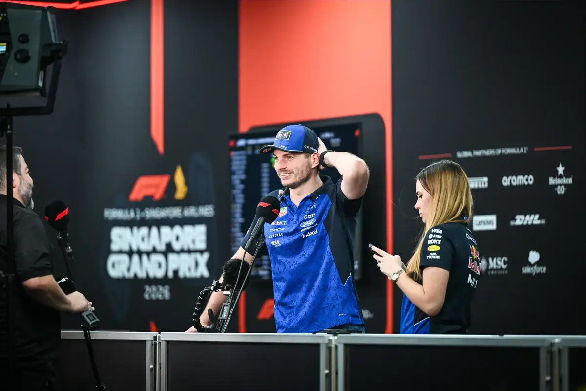 Uitslag sprintkwalificatie GP Singapore 2026: Verstappen op pole, Russell naast hem