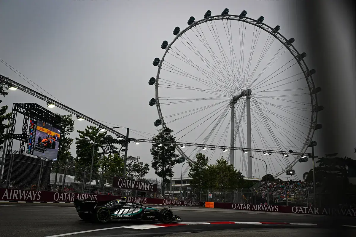 Mercedes lost remprobleem bij Antonelli op vlak voor de opwarmronde in Singapore