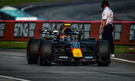 Hadjar start sprint in Singapore als negende en snapt zijn Red Bull niet