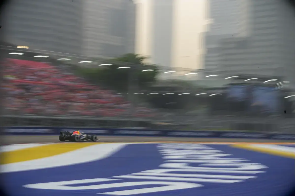 Verstappen heeft ERS-probleem aan zijn Red Bull voor de sprintkwalificatie in Singapore