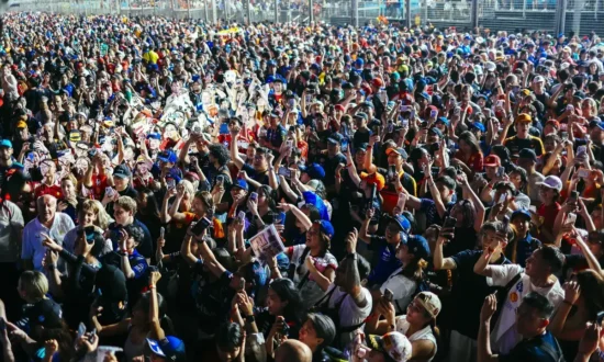 Fan riskeert celstraf na binnenkomen met ongeldig kaartje bij Singapore GP