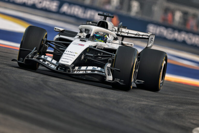 Sergio Perez rijdt in Mexico City zijn 300e Grand Prix