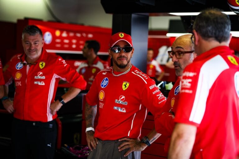 Hamilton wilde naar Red Bull, schrijft Horner in zijn boek Drive