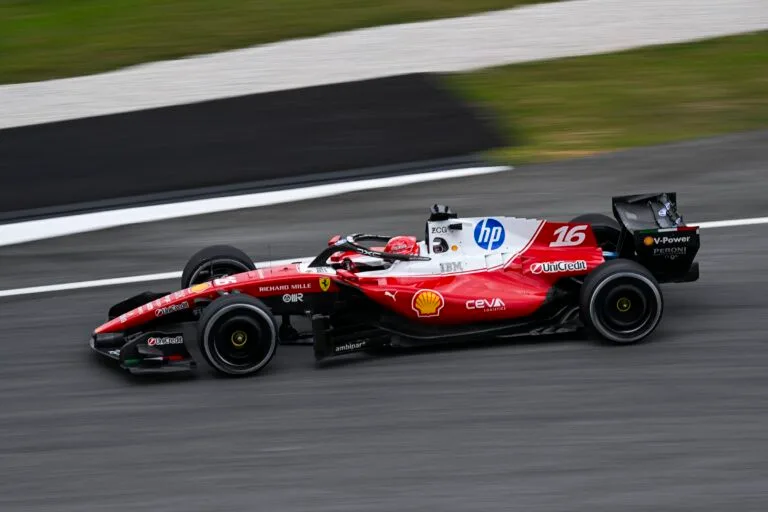 Leclerc heeft iets gevonden in zijn rijstijl en denkt aan winst met Ferrari
