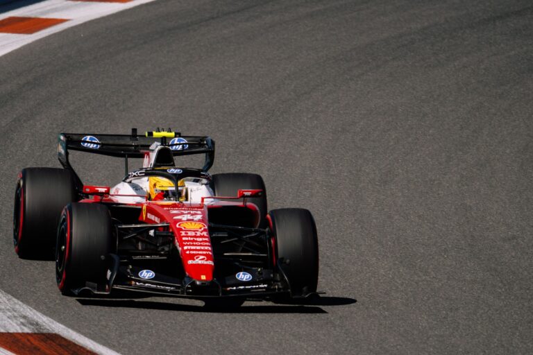 Hamilton is in VT3 in Austin sneller dan Verstappen en Leclerc