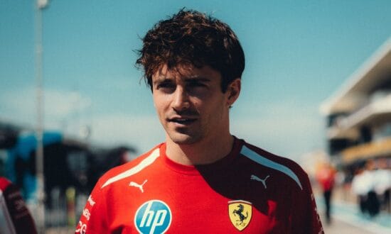 Leclerc pakt de snelste tijd in Austin en Verstappen komt net tekort