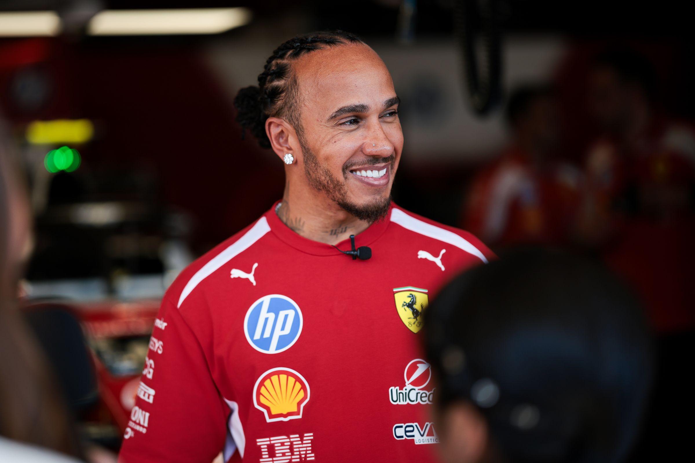 Hamilton over de kritiek op Austin: 'Ik ben 42 en mijn rug is prima'
