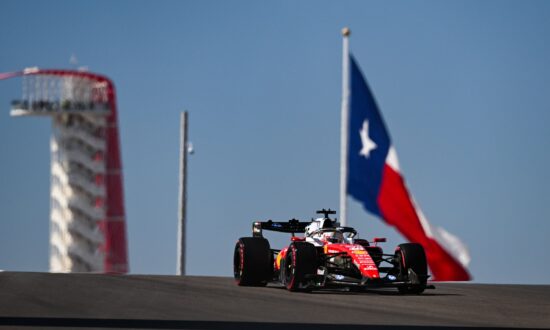 Leclerc pakt de snelste tijd in Austin en Verstappen komt net tekort