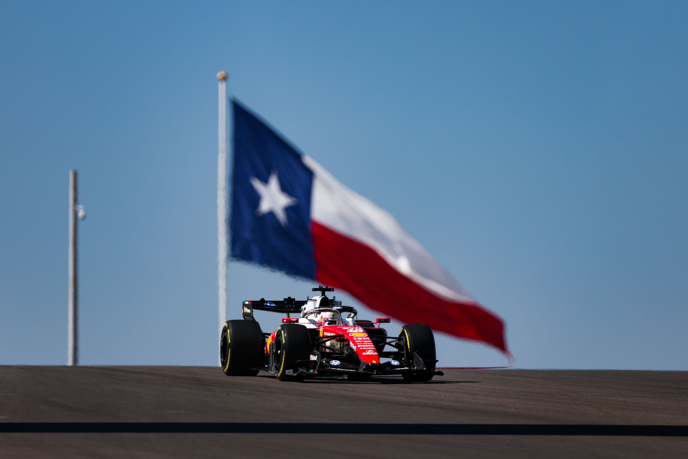 Leclerc haalt na de kwalificatie in Austin uit over de voorvleugel en de banden van Ferrari