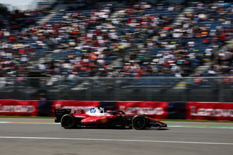 Uitslag kwalificatie GP Mexico: Hamilton pakt pole voor Ferrari