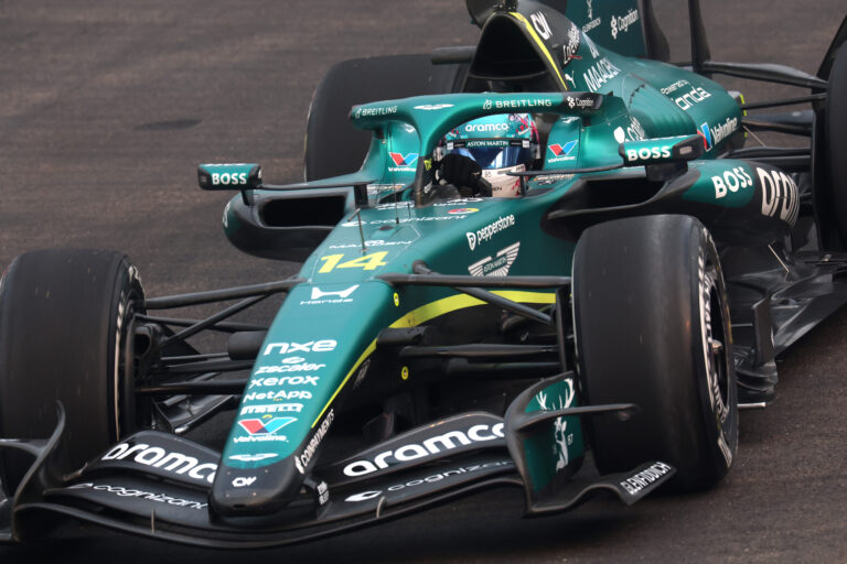 Aston Martin is het eerste F1-team dat samenwerkt met een padelbedrijf