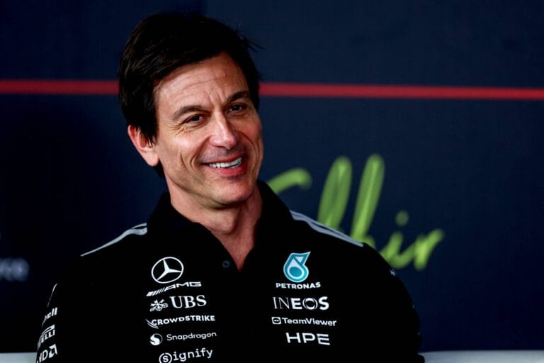 Wolff verdeelt zijn taken bij Mercedes straks over twee of drie mensen