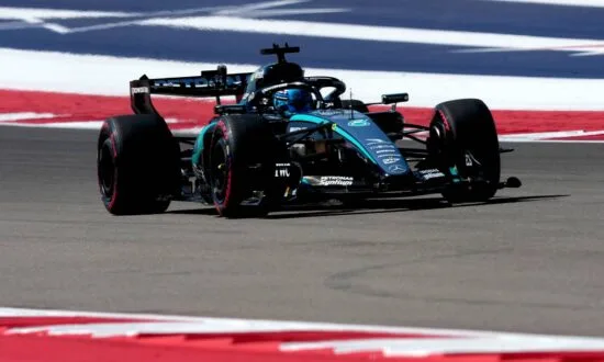 Russell start zesde in Austin en wil dat de F1-auto’s minder laag en stijf rijden